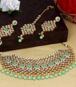 Green necklace-sets