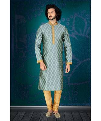 green   jaqurd kurta set with  red  running stich embroidery on jabbapatti and collar  and sleeveswith gundi buttons 1