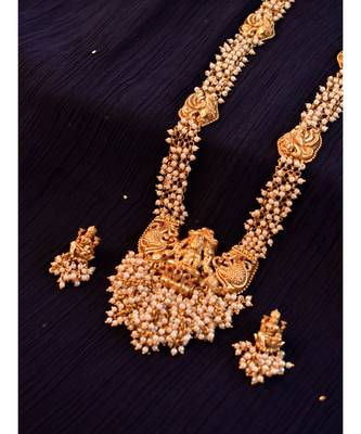 Gorgeous Golden Temple Set in Pearl Setting 1