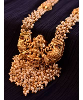 Gorgeous Golden Temple Set in Pearl Setting 3