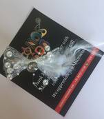 White hair-accessories