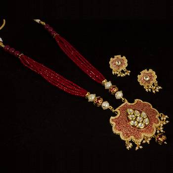 Piah Fashion Charming 
Gold  Plated  Brass Kundan  Marron Minnakari  With Pearl Necklace Set For Women & Girls 3