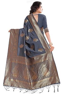 Grey Woven Silk Blend Saree With Blouse 4