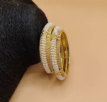 Pearl Bangle Set for Women 1