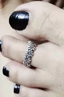 Silver toe-rings