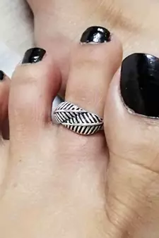 Silver toe-rings