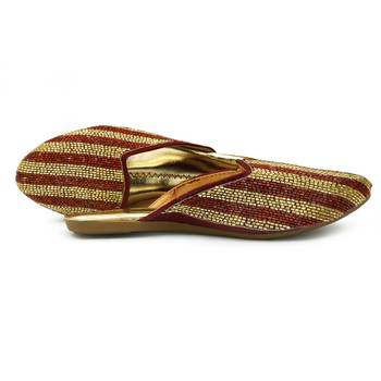 Gold and Red Mules Jutis For Women 2