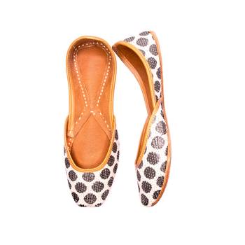 Peppithreads Ethnic Genuine Leather Flats for Ladies Design No F 1