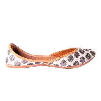 Peppithreads Ethnic Genuine Leather Flats for Ladies Design No F 3