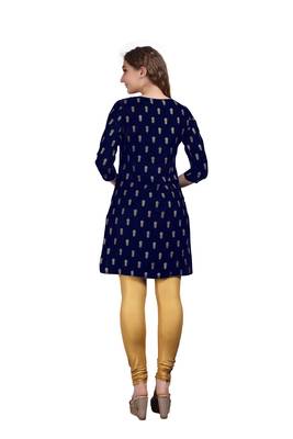 SWAGG INDIA Women's Wear Velvet Blue Color Straight Kurti Kurta With Leggings 2