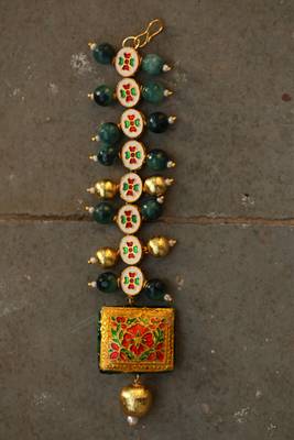 Gold maang-tikka 1