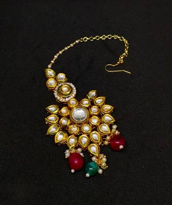Gold maang-tikka 1