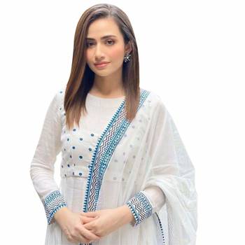 Women Printed Kurti with Dupatta for Party Rayon Maxi Dress one Piece Gown for Women 2