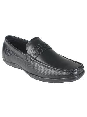 Vardhra Men's Black Genuine Leather Casual Loafer 1