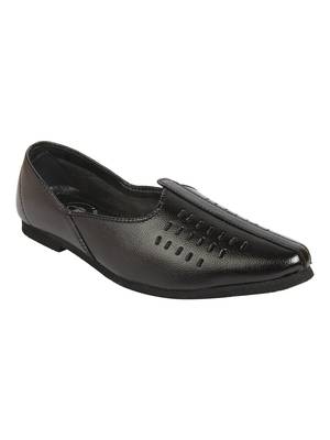 Vardhra Men's Black Genuine Leather Casual Mojaris/Jutti 1