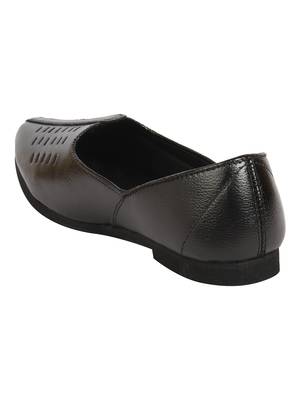 Vardhra Men's Black Genuine Leather Casual Mojaris/Jutti 2
