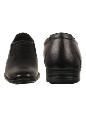 Vardhra Men's black Genuine Leather Party Slip On Formal Shoes 5