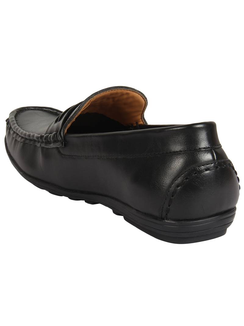 Vardhra Men's Black Synthetic Leather Casual Loafer