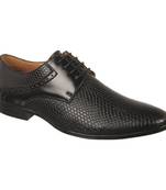 Vardhra Men's Black Synthetic Leather Party Derby Formal Shoes