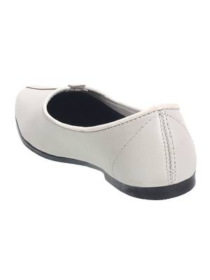 Vardhra Men's White Genuine Leather Casual Mojaris/Jutti 5