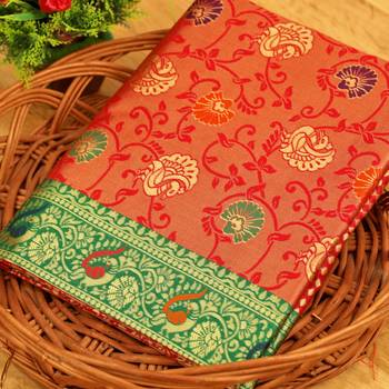 Red woven art silk saree with blouse 3