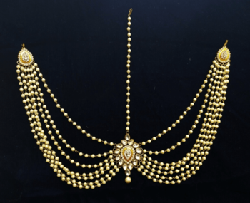 Gold maang-tikka 1