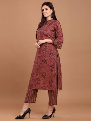 Women Maroon Chanderi Silk Printed Straight Kurta with Palazzos 2