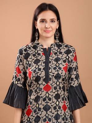 Women Black Chanderi Silk Printed Straight Kurta with Palazzos 4