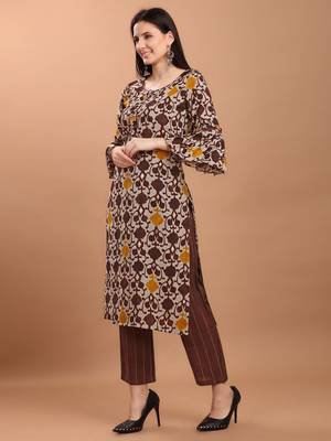 Women Maroon Chanderi Silk Printed Straight Kurta with Palazzo 2