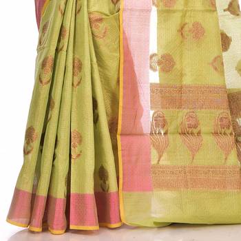 Green woven organza saree with blouse 3