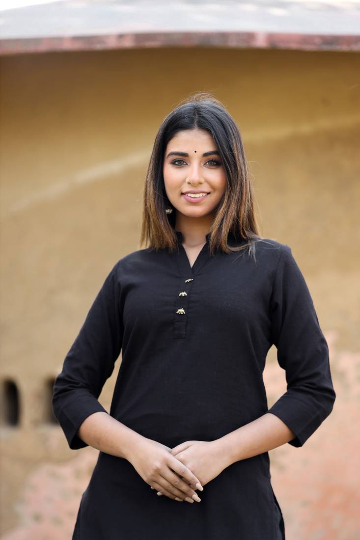 KAAJH Black Solid Cotton Casual Kurta 