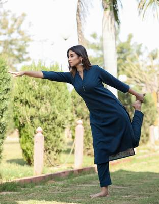 KAAJH Navy Blue Solid Cotton Casual Kurta  4