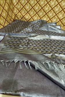 fabric details: Handwoven multicolor dye linen saree with blouse piece
