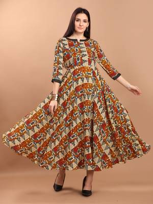 Sajnee Women's Multicolor Printed Rayon Flared Kurta 2