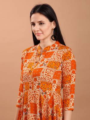 Sajnee Women's Orange Floral Print Rayon Flared Kurta 5