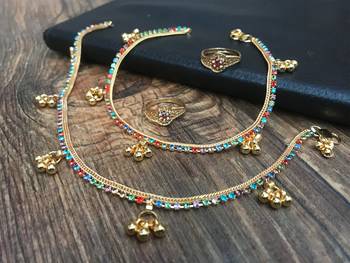 Gold anklets 2