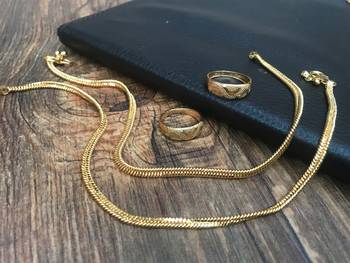 Gold anklets 1