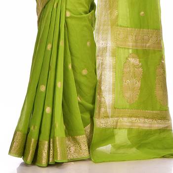 Green woven chiffon saree with blouse 2