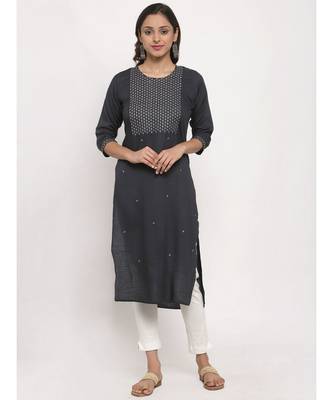 Tag 7 Women Grey Yoke Design Embroidered Kurta 1