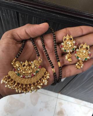 Gold mangalsutra 2