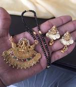Gold mangalsutra