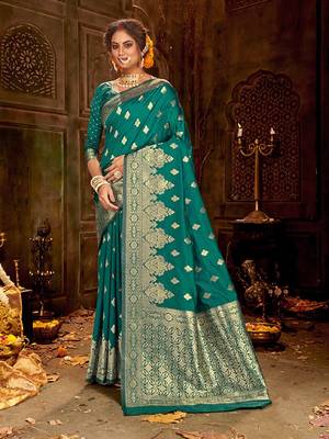 Green woven banarasi silk saree with blouse 1