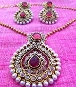 Pink necklace-sets