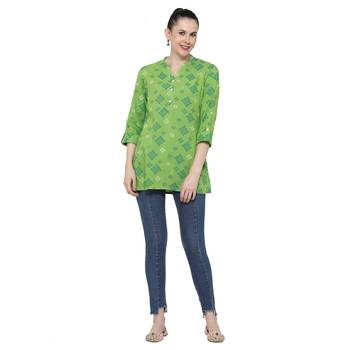 Parrot-green printed rayon short-kurtis 3