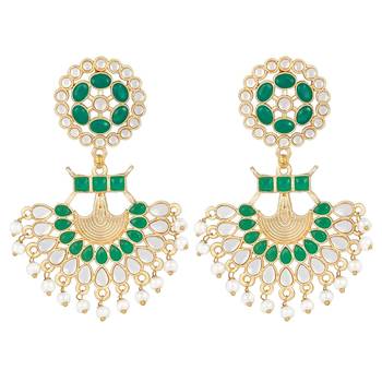 Green pearl earrings 1