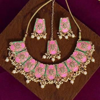 Pink necklace-sets 1