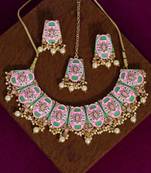 Pink necklace-sets