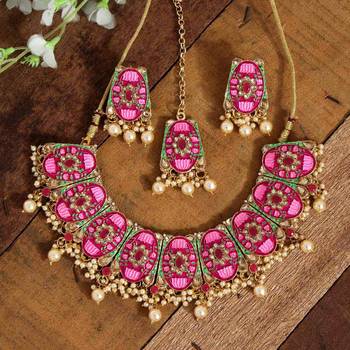 Pink necklace-sets 2