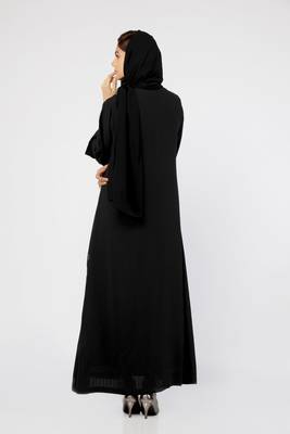 Iris Embroidered Abaya 4