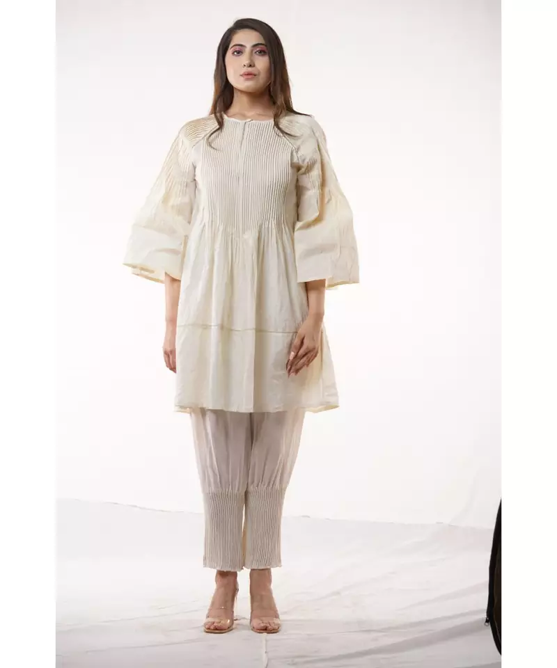 COTTON KURTA WITH DORI WORK DETAIL